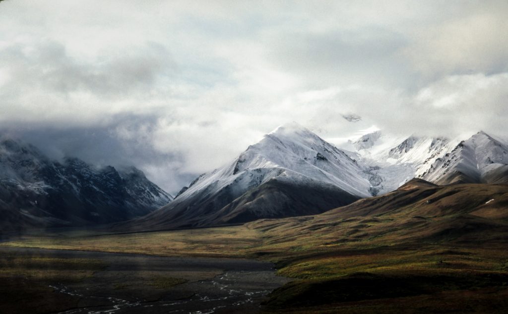 Foto van Nathan Anderson snow-capped mountain under sky